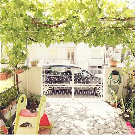 Vakantiehuis Casa Pergola D'uva Cecina (Livorno)
